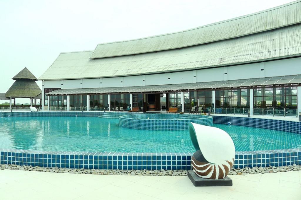 Pearl Laguna Resort